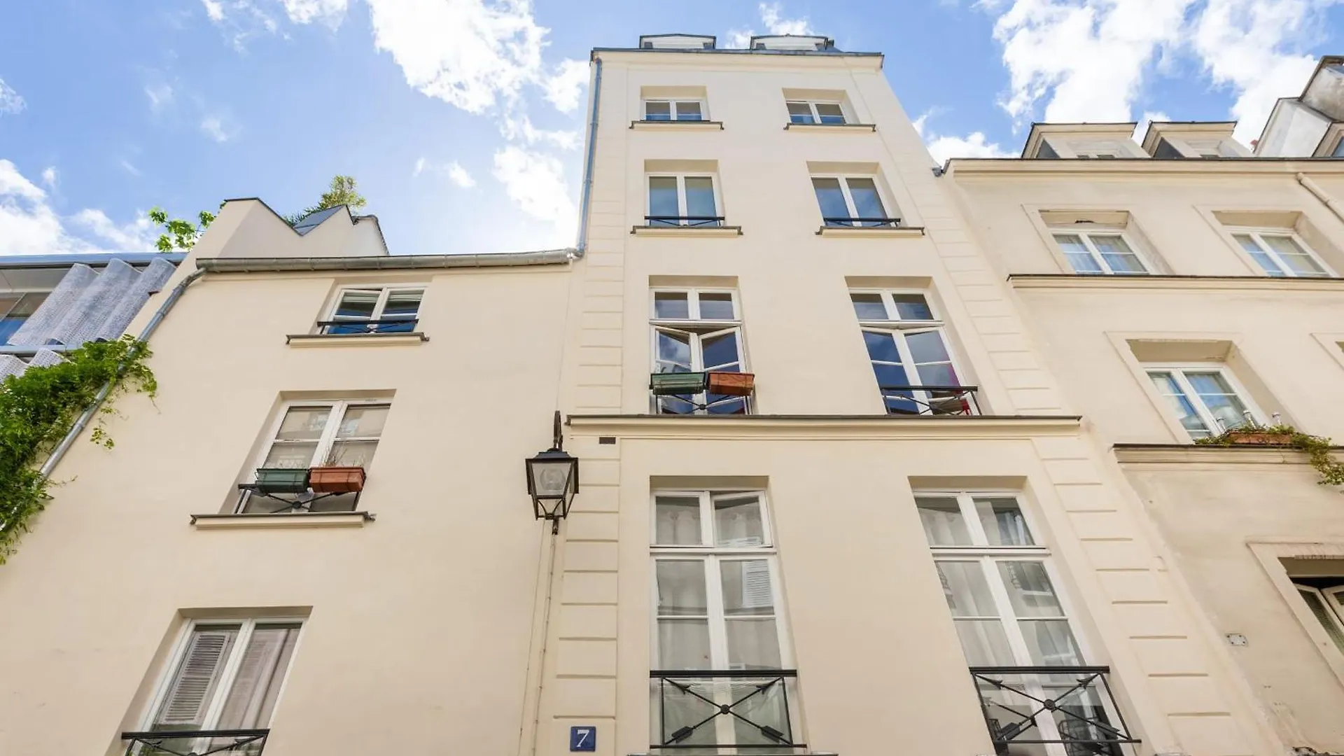 111-Nice Flat In Le Marais Daire Paris Fransa